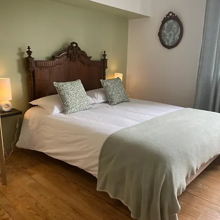 לינה וארוחת בוקר L Hirondelle Du Printemps 2 Erondelle